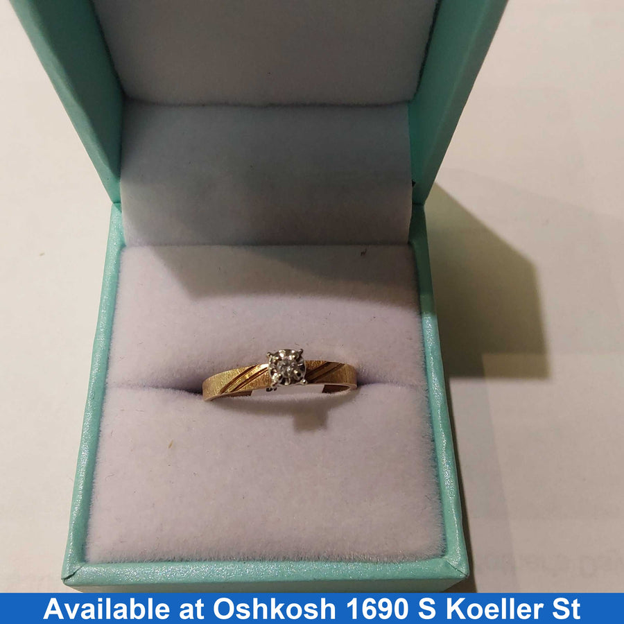 Women's Ring - Solitaire - Yellow Gold 10k (.417) 1.6 grams Size 7