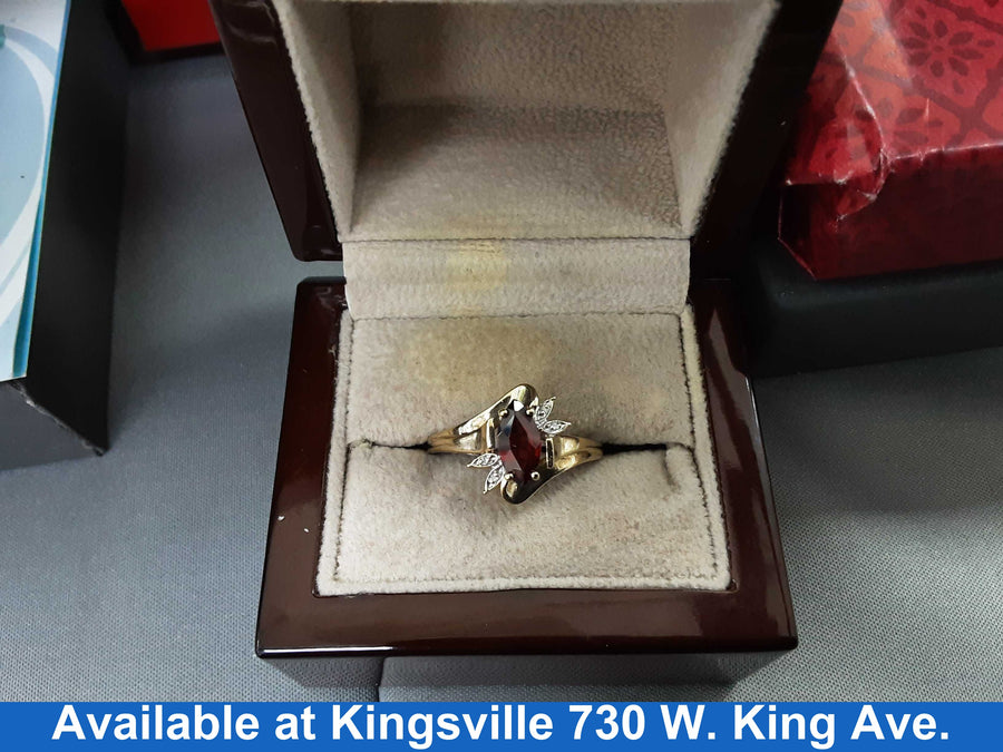 Women's Ring - Yellow Gold 10k (.417) 3.3 grams Size 10