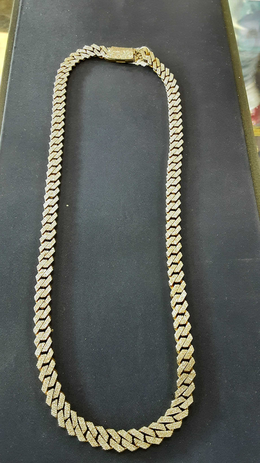 Chain - Yellow Gold 10k (.417) 93.4 grams 22 inch