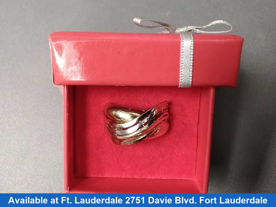 Women's Ring - Tricolor Gold 14k (.585) 4.4 grams Size 10