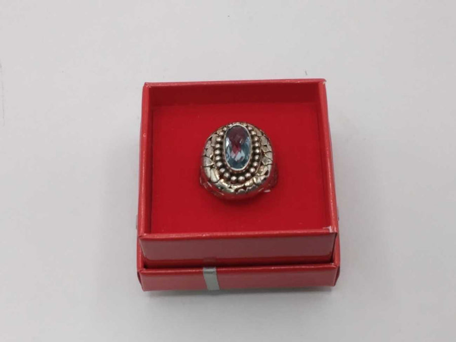 Women's Ring - Silver 9 grams Size 8.5