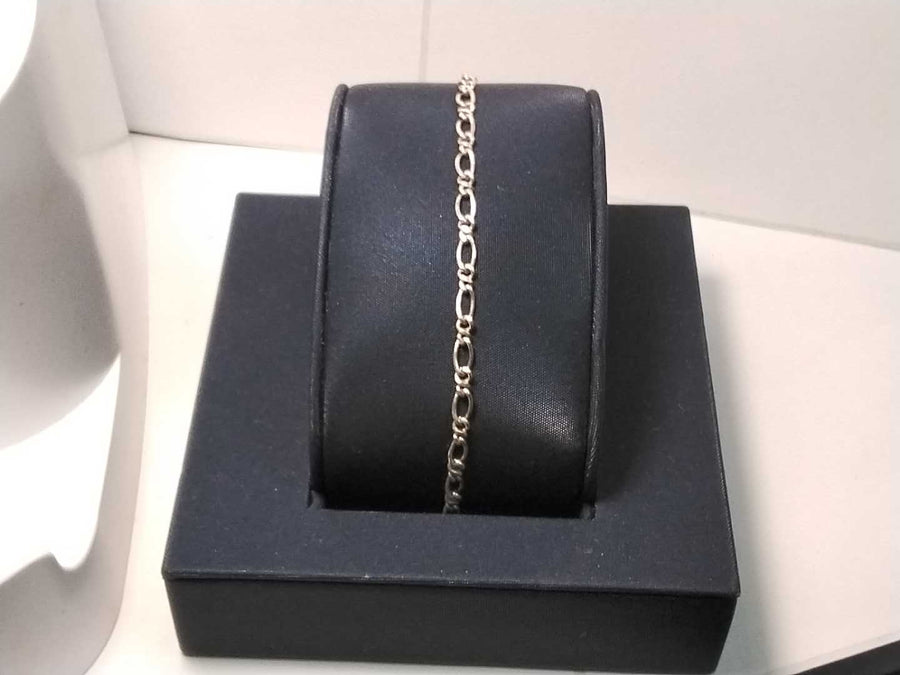 Figaro Bracelet - Silver 2.5 grams 6 inch