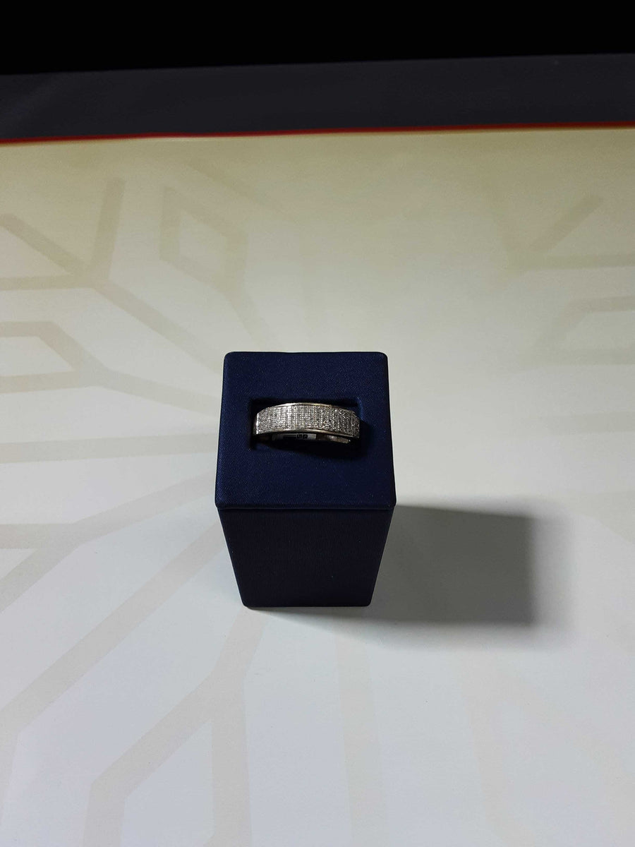 Men's Ring - Yellow Gold 10k (.417) 4.7 grams Size 11.5