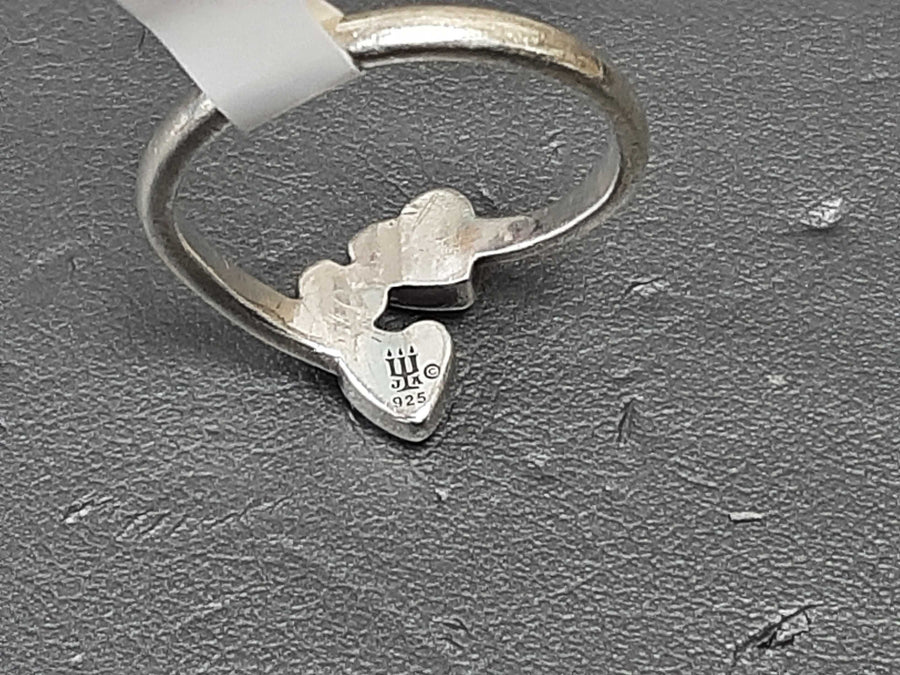 Women's Ring - Silver 2.2 grams Size 5.5
