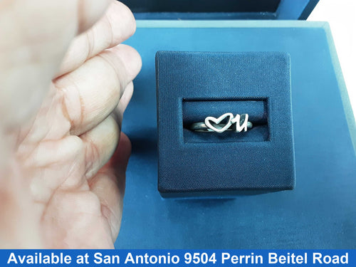 Women's Ring - Silver 2.4 grams Size 6.5
