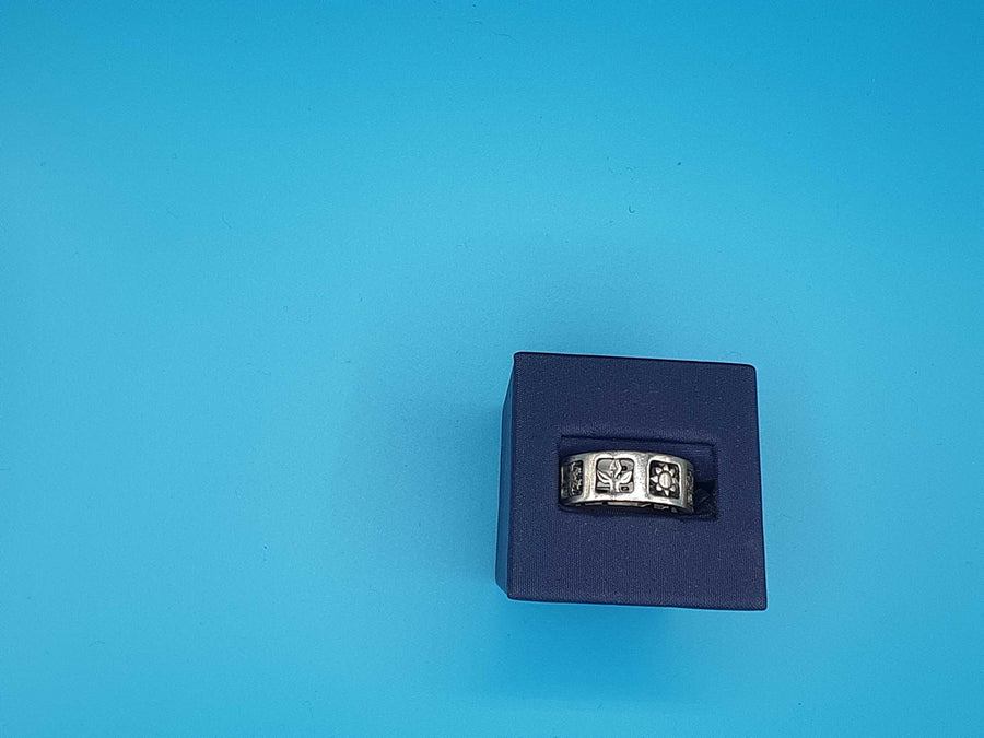 Men's Ring - Silver 6.4 grams Size 8