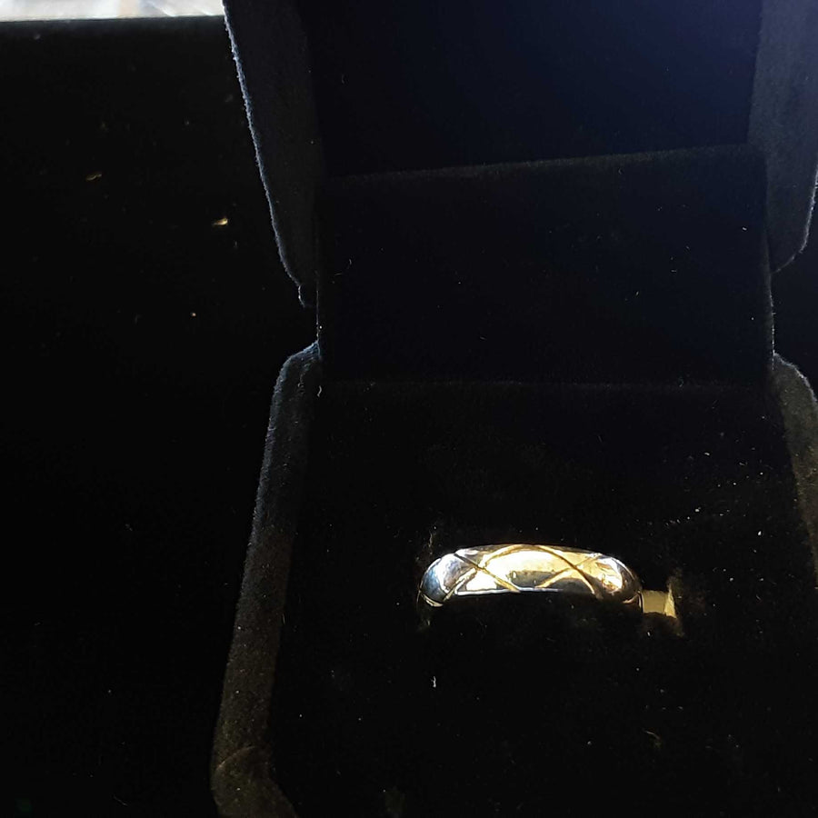 Women's Ring - Silver 2.4 grams Size 4