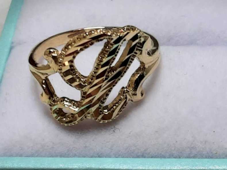 Women's Ring - Yellow Gold 14k (.585) 2.9 grams Size 7