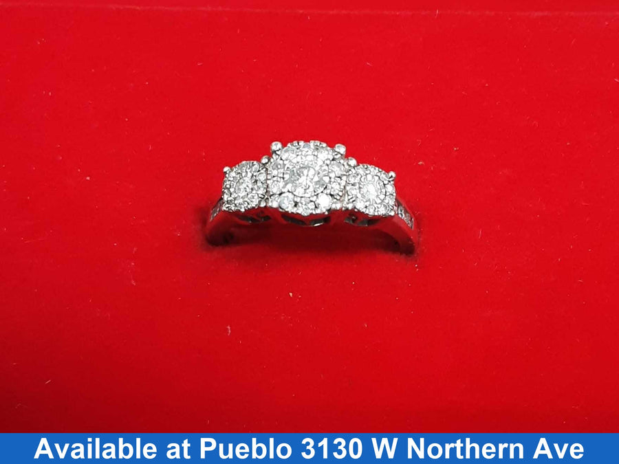 Women's Ring - Silver 3.7 grams Size 7