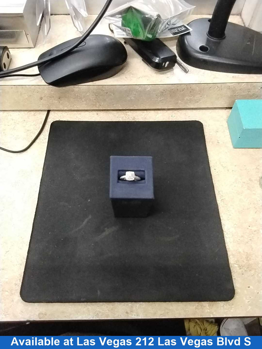Women's Ring - White Gold 10k (.417) 2.7 grams Size 20