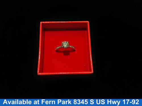 Women's Ring - Solitaire - Silver 2.4 grams Size 6