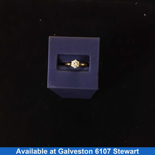 Women's Ring - Solitaire - Yellow Gold 14k (.585) 2.8 grams Size 7