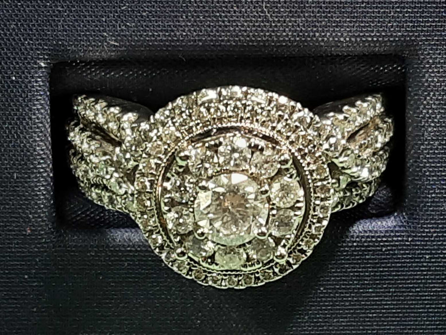 Women's Ring - White Gold 14k (.585) 9.1 grams Size 10.5