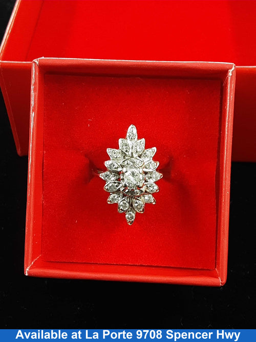Women's Ring - White Gold 14k (.585) 6.3 grams Size 3.5