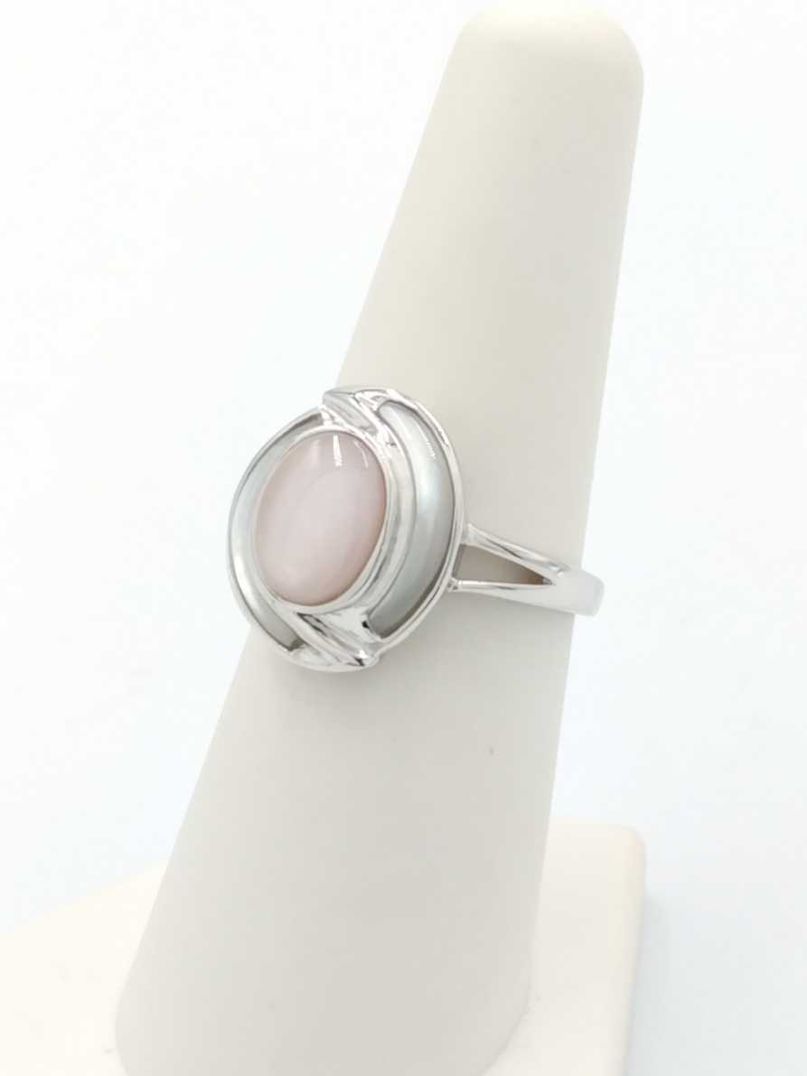 Women's Ring - White Gold 14k (.585) 4.4 grams Size 5