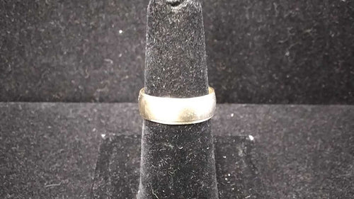 Ring - Wedding Band - Yellow Gold 10k (.417) 2.4 grams Size 7.5