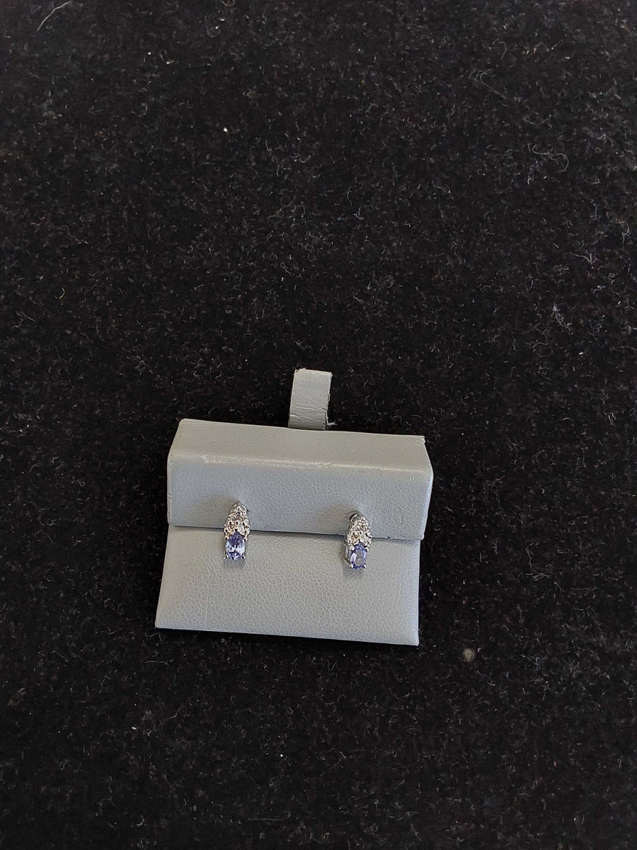 Earrings - White Gold 10k (.417) 0.8 grams