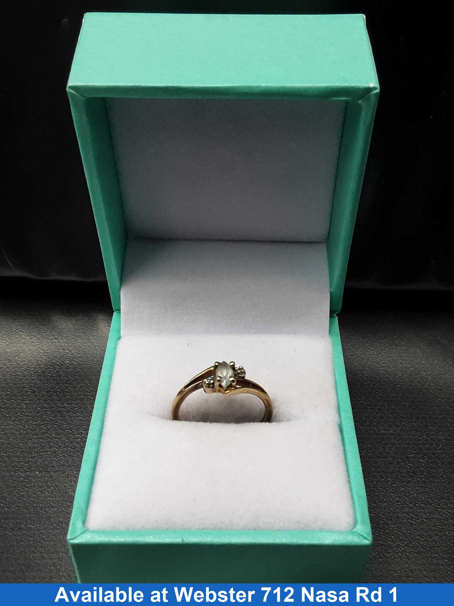 Women's Ring - Yellow Gold 10k (.417) 1.4 grams Size 4.5