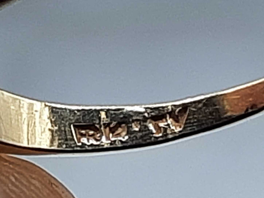 Women's Ring - Solitaire - Yellow Gold 14k (.585) 2.5 grams Size 10