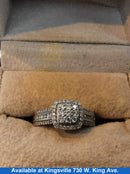 Women's Ring - Silver 3.4 grams Size 7.5