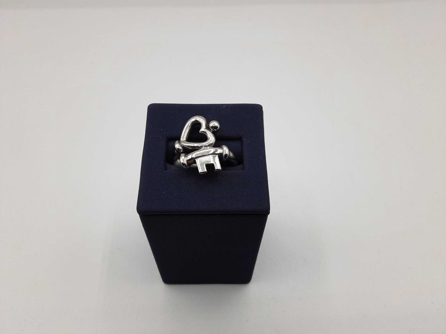 Women's Ring - Silver 7.5 grams Size 8