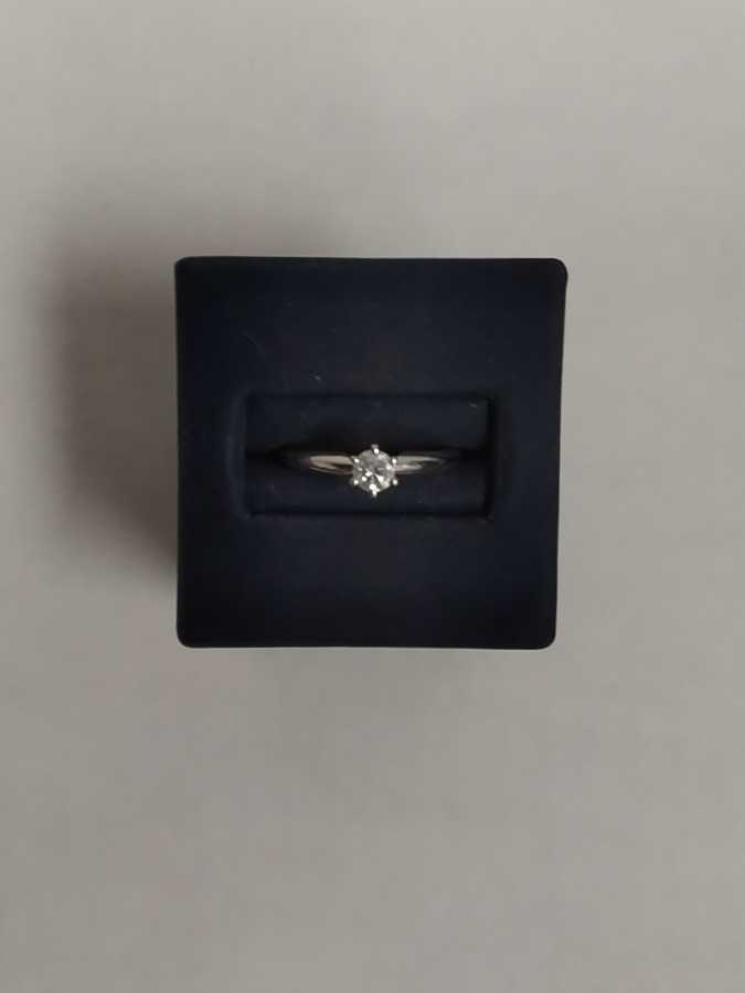 Women's Ring - Solitaire - White Gold 14k (.585) 2.4 grams Size 5