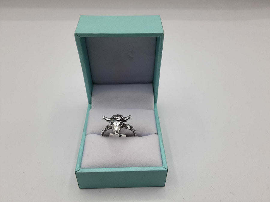 Women's Ring - Silver 4.4 grams Size 6