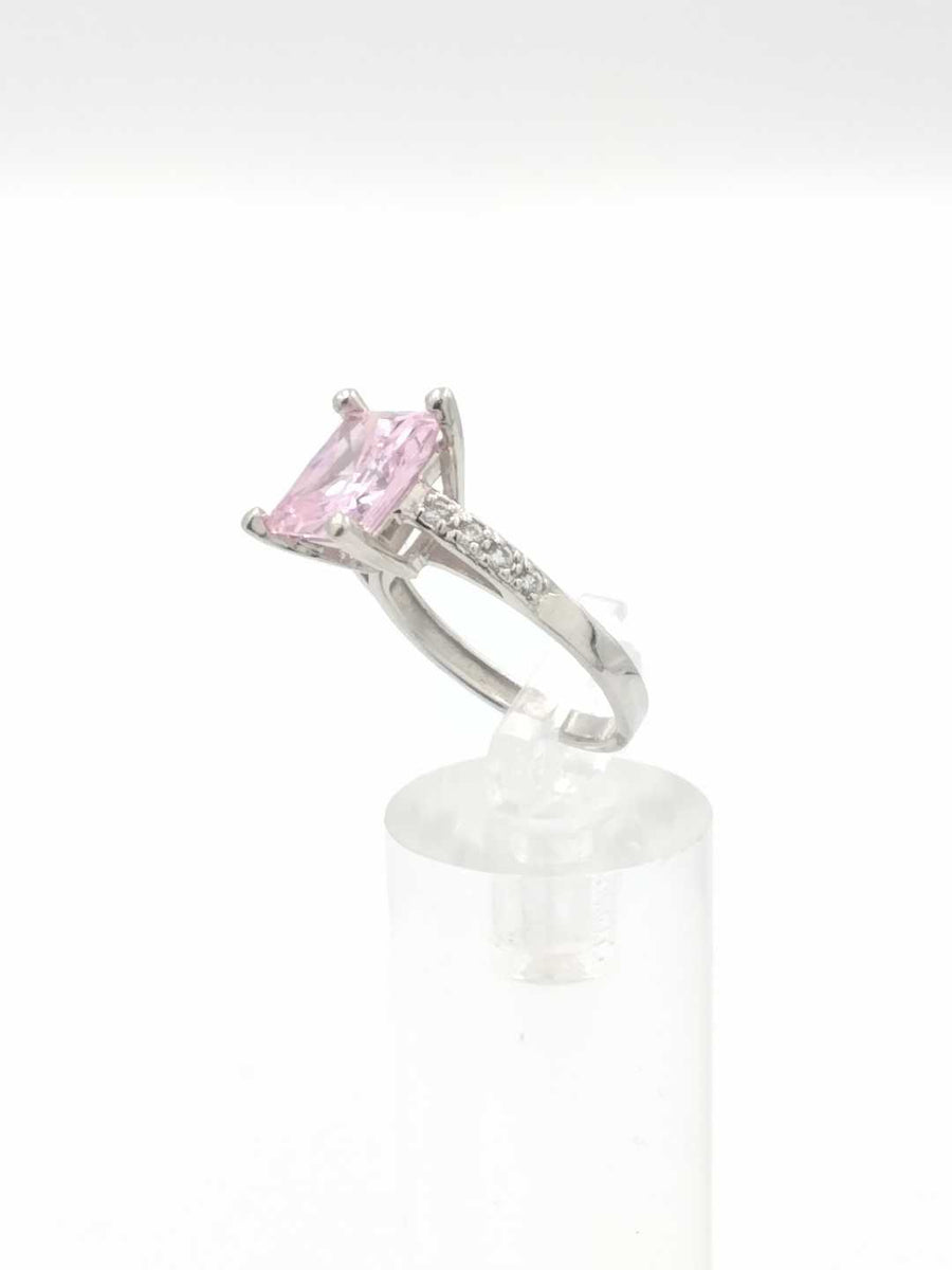 Women's Ring - Solitaire - White Gold 14k (.585) 3.8 grams Size 6