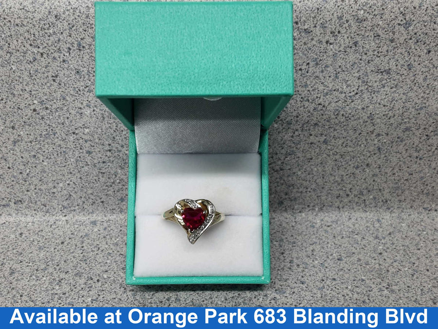 Women's Ring - Yellow Gold 10k (.417) 2.9 grams Size 7