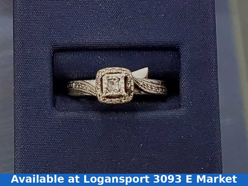 Women's Ring - Silver 3.6 grams Size 8