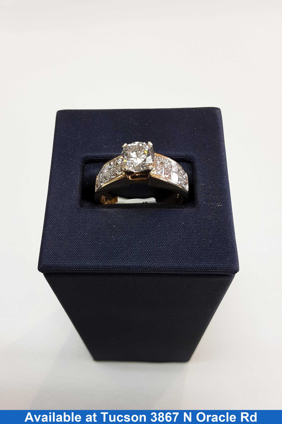 Women's Ring - Yellow Gold 18k (.750) 6.9 grams Size 10