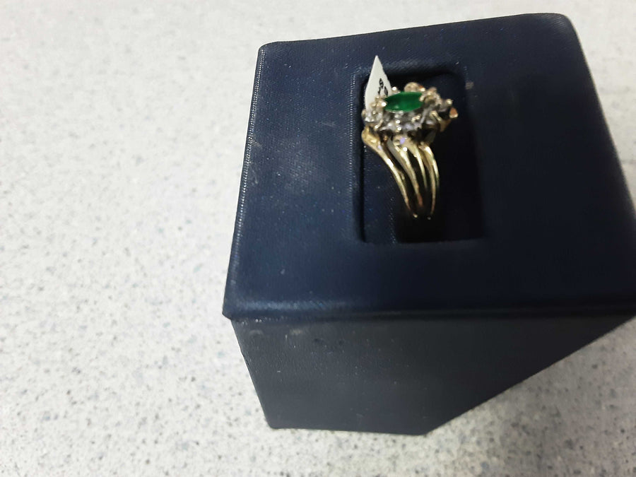 Women's Ring - Yellow Gold 10k (.417) 2.1 grams Size 6