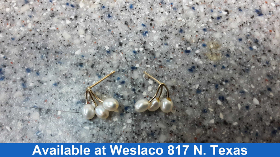Pearl Earrings - Yellow Gold 10k (.417) 2 grams