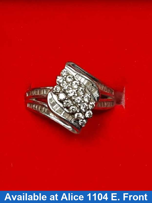 Women's Ring - White Gold 10k (.417) 3.2 grams Size 8