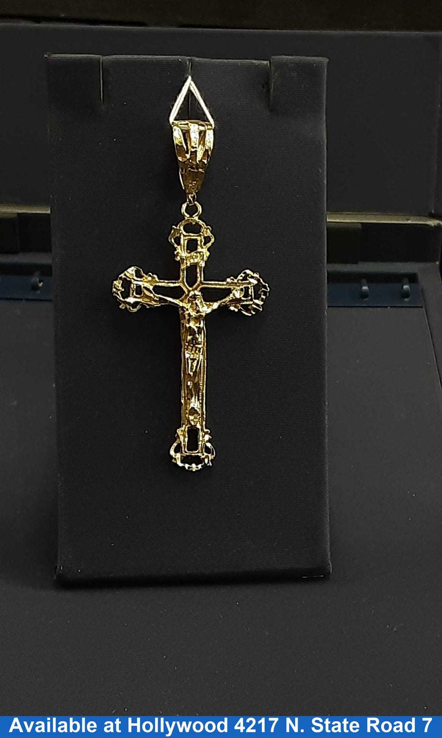 Religious Pendant - Yellow Gold 10k (.417) 7.1 grams
