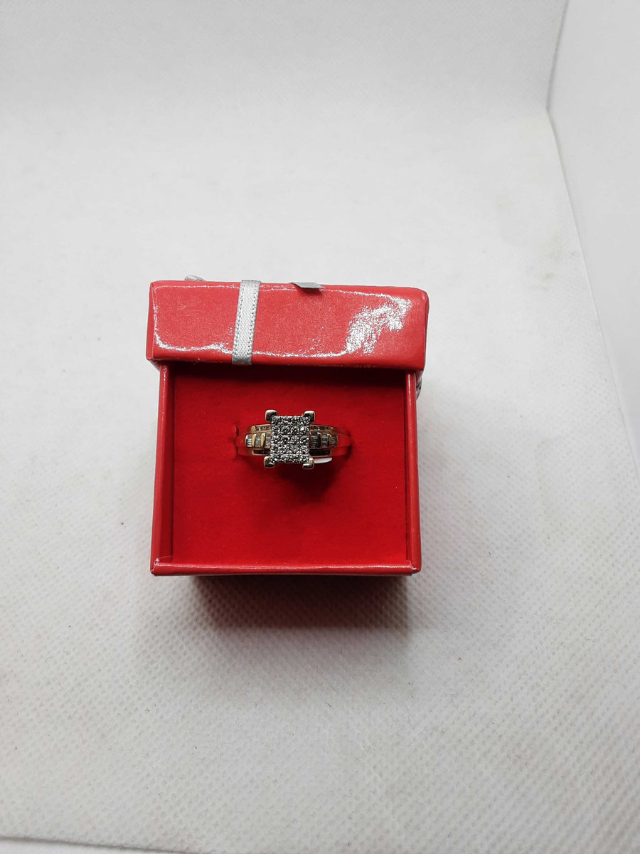 Women's Ring - Yellow Gold 10k (.417) 3.7 grams Size 7