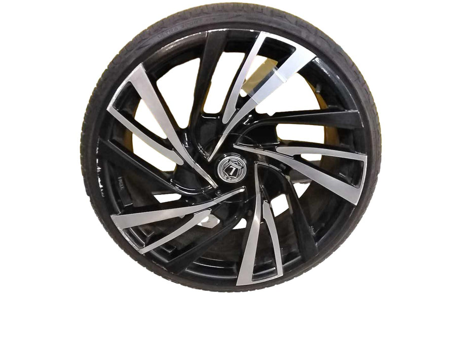 Luxxx Alloys Black Wheel