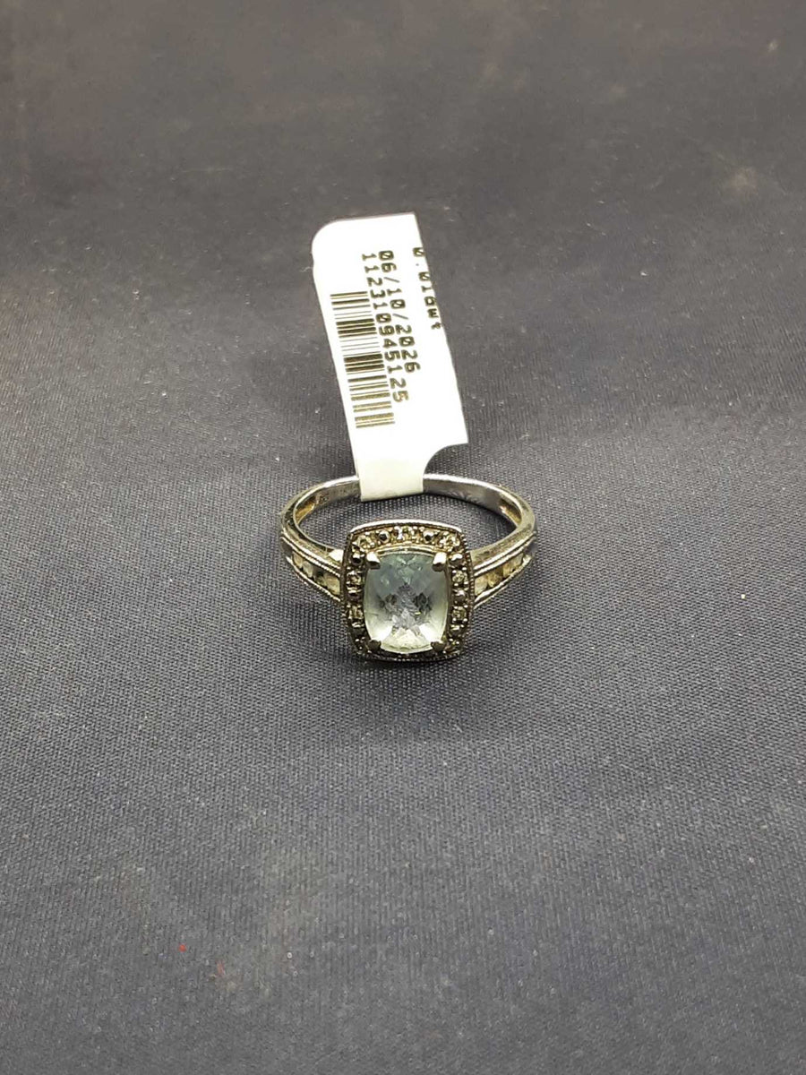 Women's Ring - White Gold 10k (.417) 2.4 grams Size 5