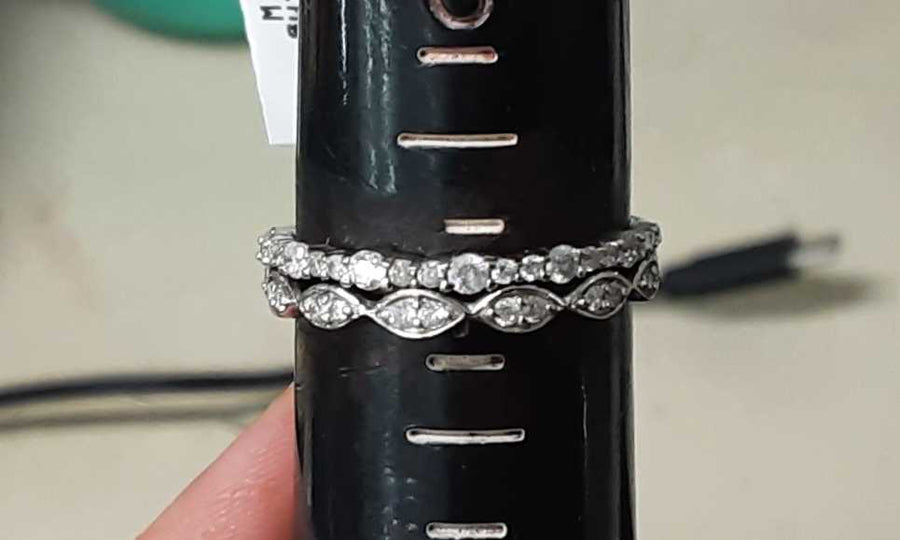 Women's Ring - White Gold 10k (.417) 2.2 grams Size 7
