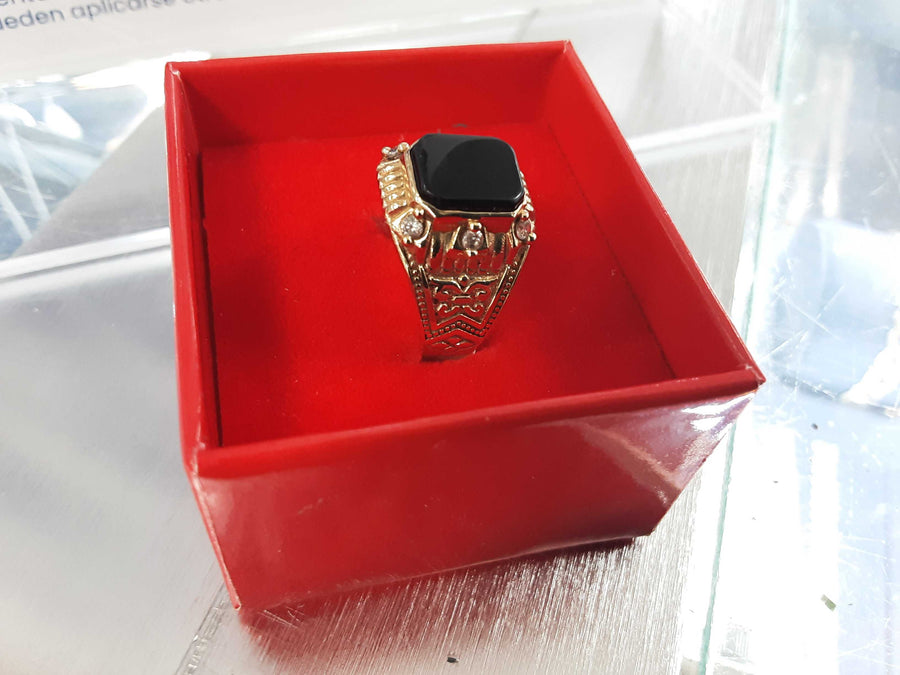Men's Ring - Yellow Gold 10k (.417) 2.9 grams Size 9