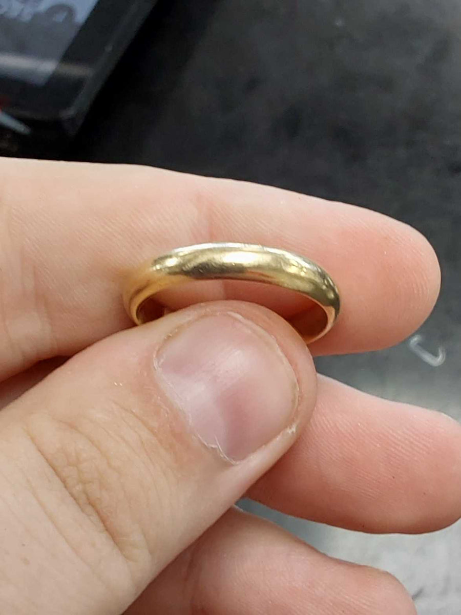 Ring - Wedding Band - Yellow Gold 14k (.585) 4.9 grams Size 11.5