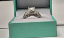 Women's Ring - Solitaire - White Gold 18k (.750) 5.8 grams Size 6