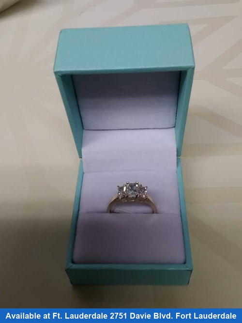 Women's Ring - Yellow Gold 14k (.585) 2.2 grams Size 7.5