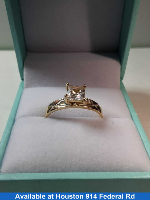 Women's Ring - Solitaire - Yellow Gold 14k (.585) 2 grams Size 8