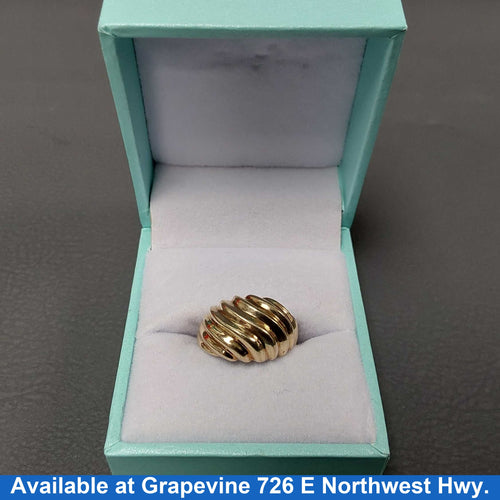 Women's Ring - Yellow Gold 10k (.417) 3.8 grams Size 6