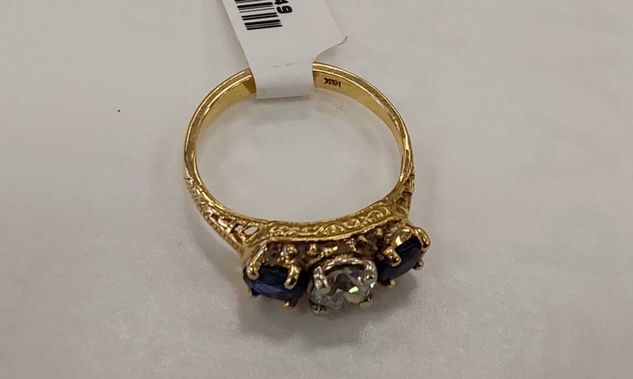 Women's Ring - Yellow Gold 18k (.750) 4.5 grams Size 8.5
