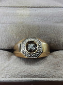 Men's Ring - Yellow Gold 10k (.417) 3.5 grams Size 9.5