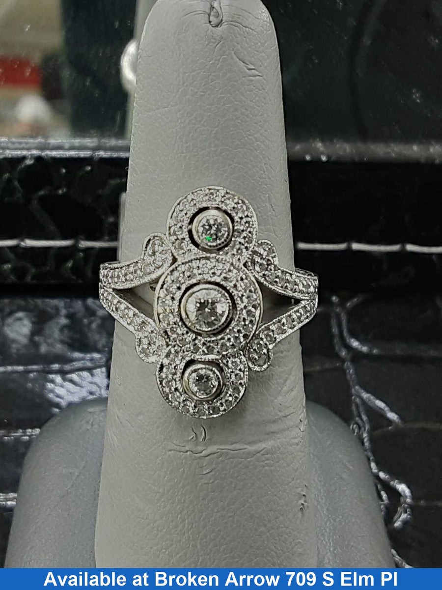 Women's Ring - White Gold 14k (.585) 7.6 grams Size 8