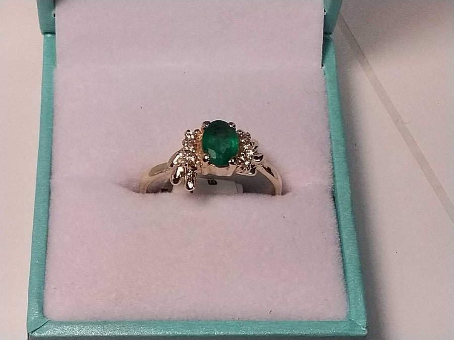 Women's Ring - Yellow Gold 14k (.585) 3 grams Size 8
