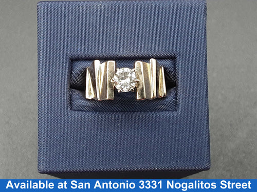 Women's Ring - Solitaire - Yellow Gold 14k (.585) 5.8 grams Size 6.5
